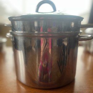 8 Quart StockPot --SOLD
